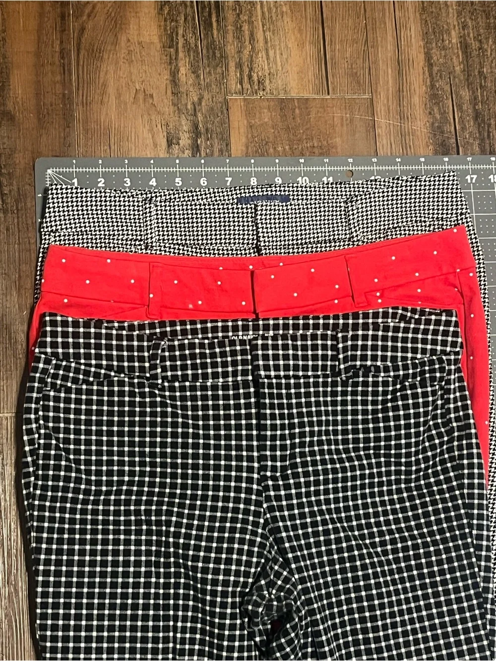 OLD NAVY Pixie Pant Bundle (3), Houndstooth, Polka Dot, Plaid - Size 10